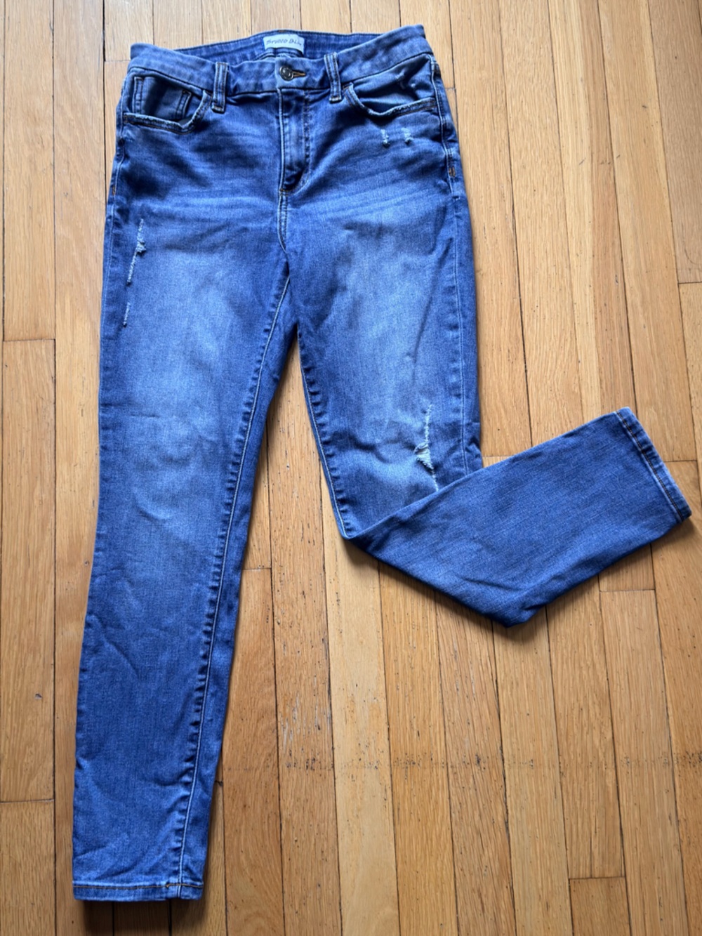 Studio Blue Women’s stretch Skinny Jeans- 28